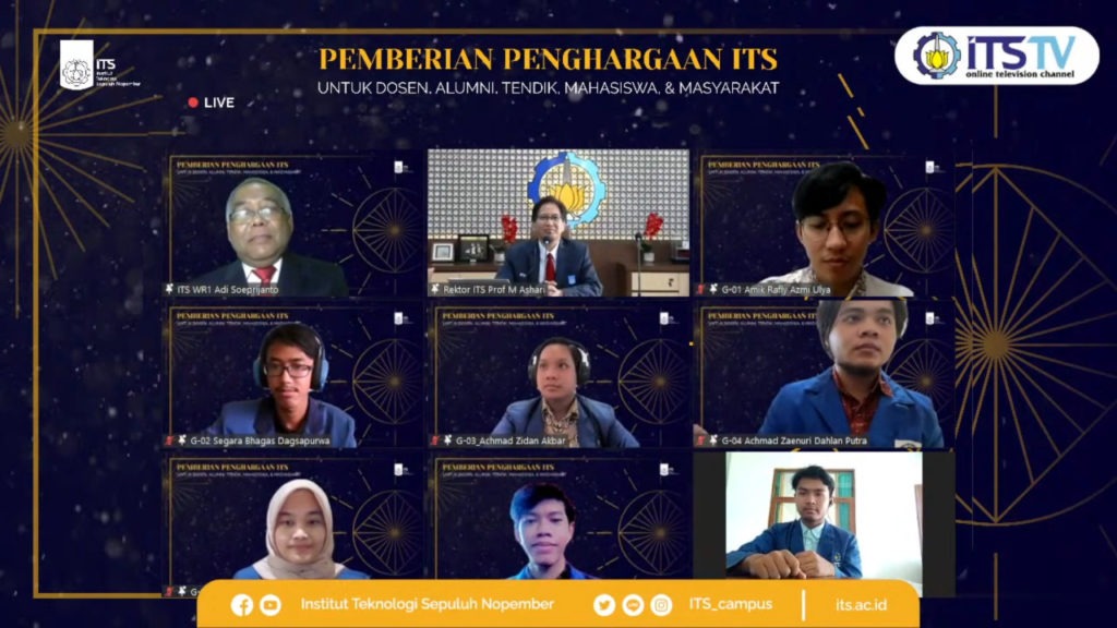 Para mahasiwa berprestasi ITS yang juga menerima penghargaan dalam rangka Dies Natalis ke-61 ITS