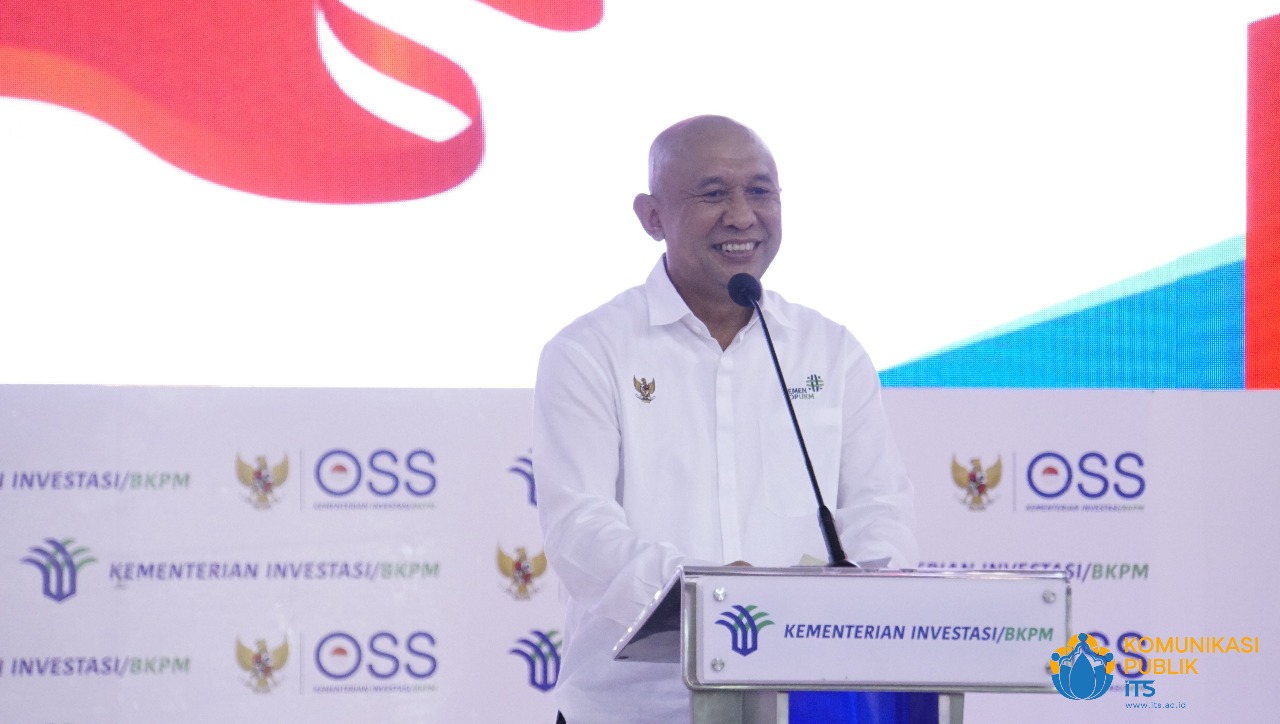 Menteri Koperasi dan UKM Teten Masduki turut hadir memberikan sambutan dalam acara di Graha Sepuluh Nopember ITS