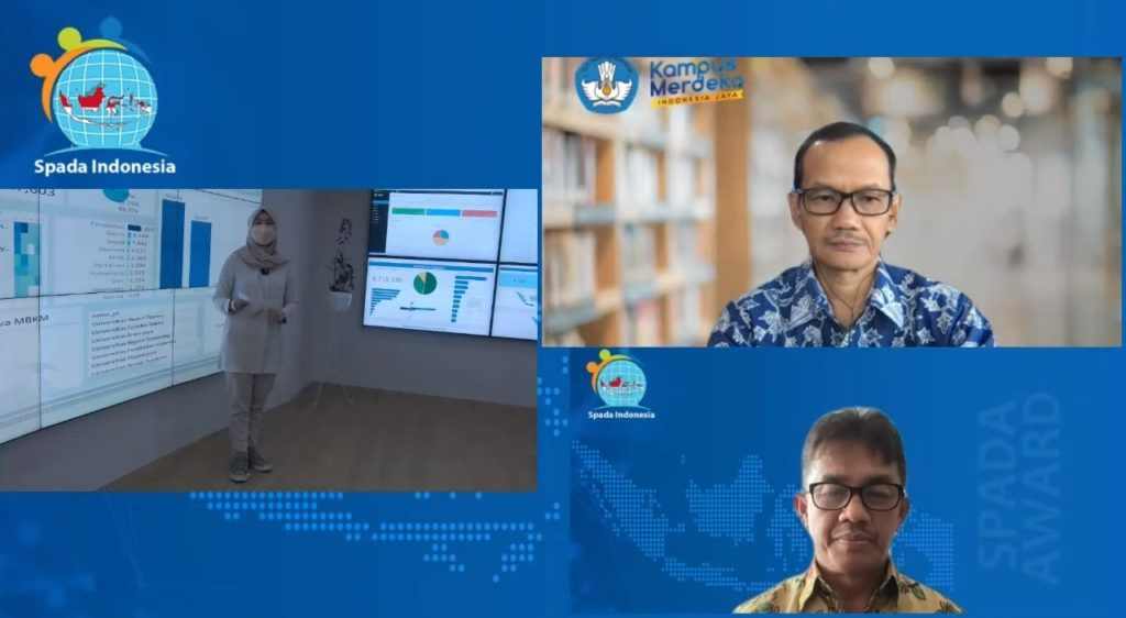 The SPADA Award 2021 was given by the Director-General of Higher Education, Prof. Ir Nizam, MSc Ph.D. ASEAN Eng (top right) and the Director of Learning and Student Affairs Prof. drh Aris Junaidi Ph.D. (bottom)