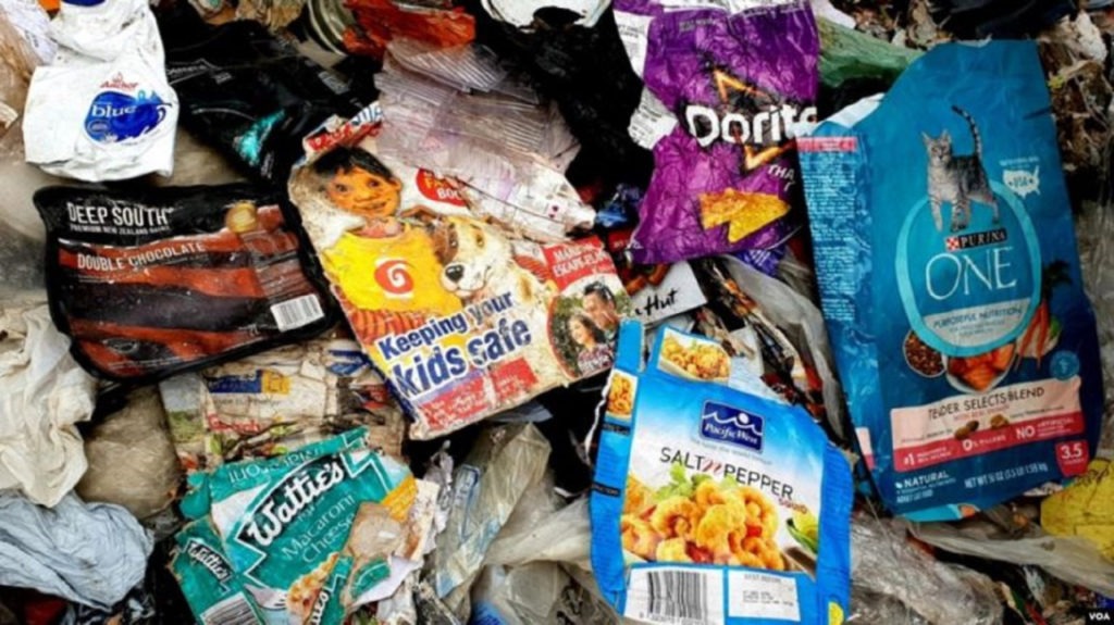 Illustration of multilayer plastic from plastic packaging waste that is often found in the community (Sourced from Google)