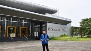 Bungkam Pencaci Dengan Prestasi, Kini Amar Menginspirasi