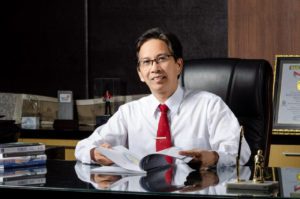 Rektor ITS Prof Dr Ir Mochamad Ashari MEng