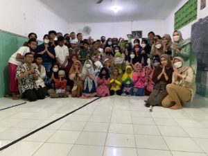 Mahasiswa ITS Manfaatkan Ramadhan sebagai Momen Berbagi