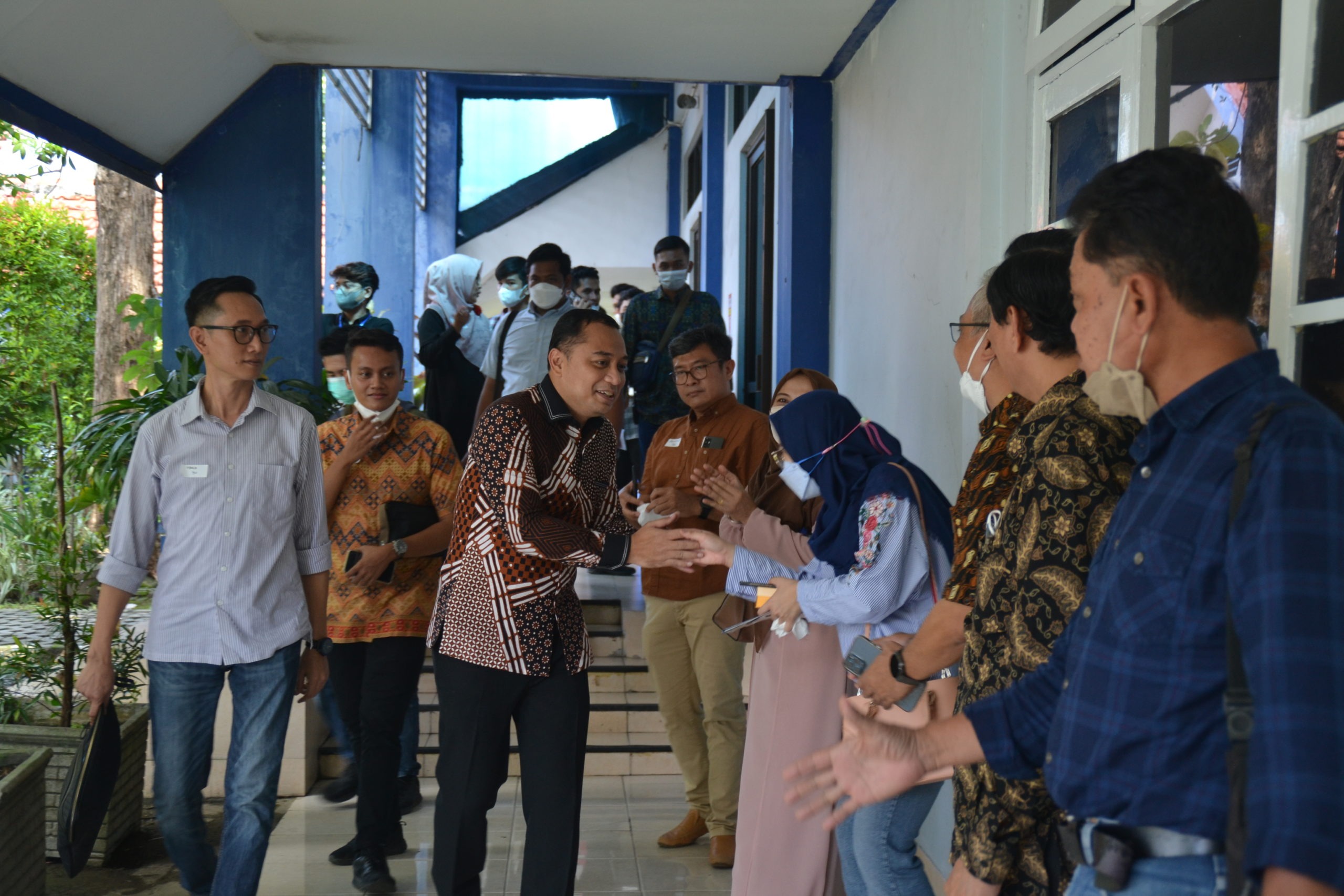 Walikota Surabaya Eri Cahyadi ST MT turut menghadiri acara halalbihalal yang diselenggarakan di Kampus ITS Manyar, (Sabtu 21/05)