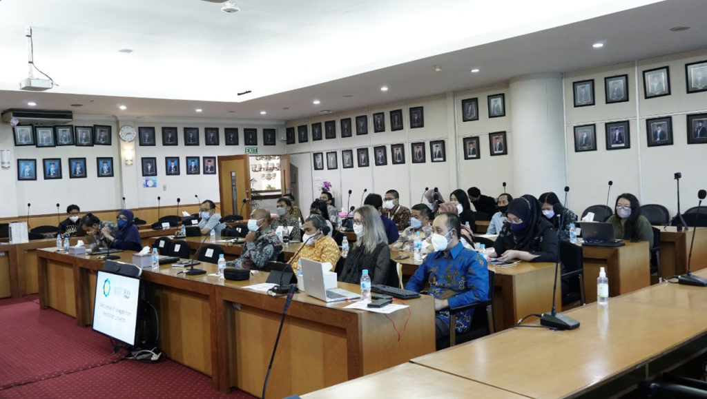 Suasana pemaparan inovasi proyek Building a Local Sustainable Supply Chain Network for Recyclable Materials for Medium-Sized Cities in SE Asia di Gedung Rektorat ITS