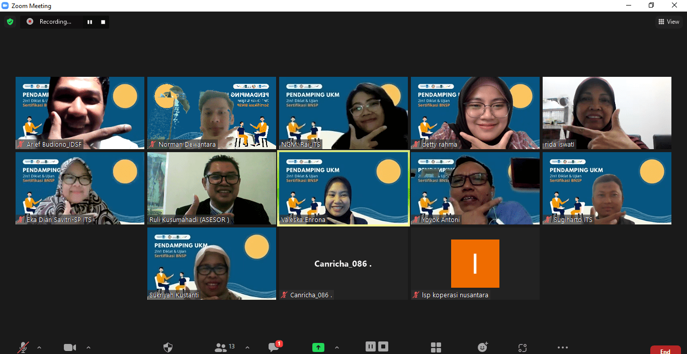 Kegiatan pendidikan dan latihan (diklat) UKM yang diselenggarakan di Zoom Meeting Kegiatan pendidikan dan latihan (diklat) UKM yang diselenggarakan di Zoom Meeting