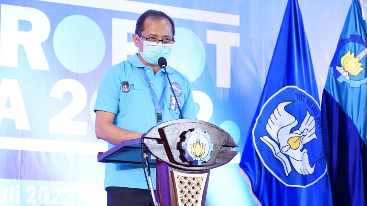 Ketua Pelaksana Kontes Robot Indonesia (KRI) 2022 Dr I Ketut Eddy Purnama ST MT menyampaikan sambutan pada pembukaan KRI 2022