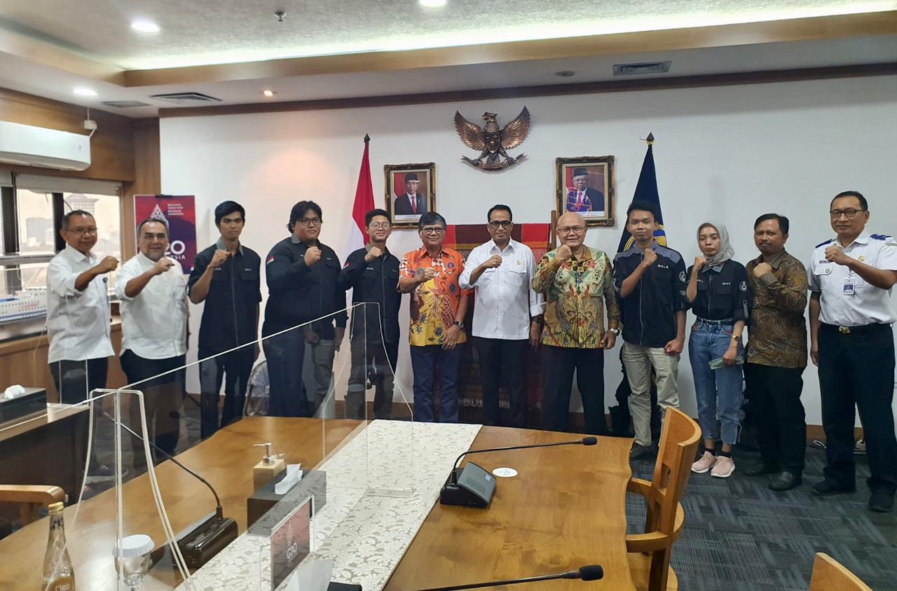 Kementerian Perhubungan RI bersama IKA ITS turut mengapresiasi keberhasilan Tim Barunastra ITS meraih Juara Umum pada International Roboboat Competition (IRC) 2022 di AS