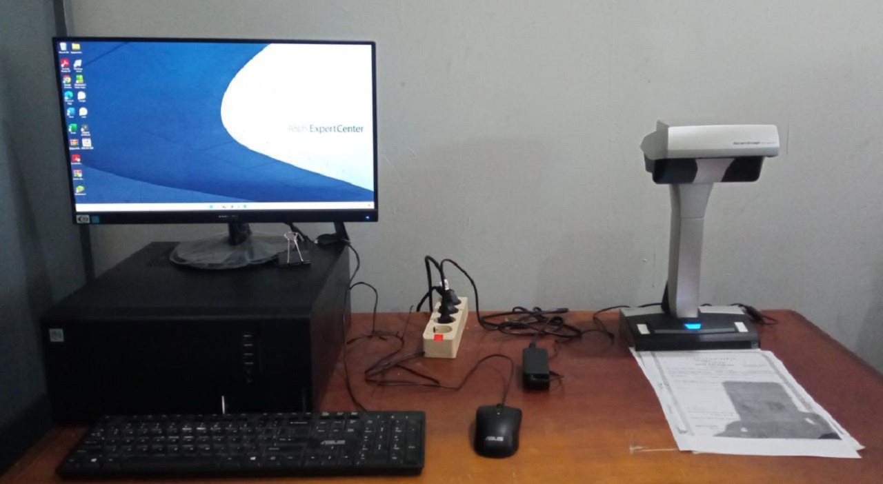 Rancangan mesin scanner dan program database digital dokumentasi kependudukan yang dirancang ITS untuk Dispendukcapil Kota Surabaya