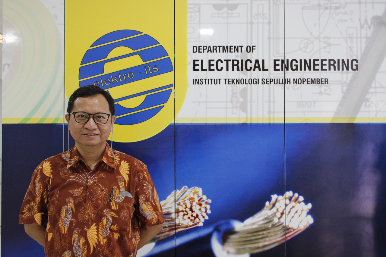 Prof Ir Gamantyo Hendrantoro MEng PhD, guru besar ITS yang terpilih menjadi Ketua IEEE Indonesia Section 2023