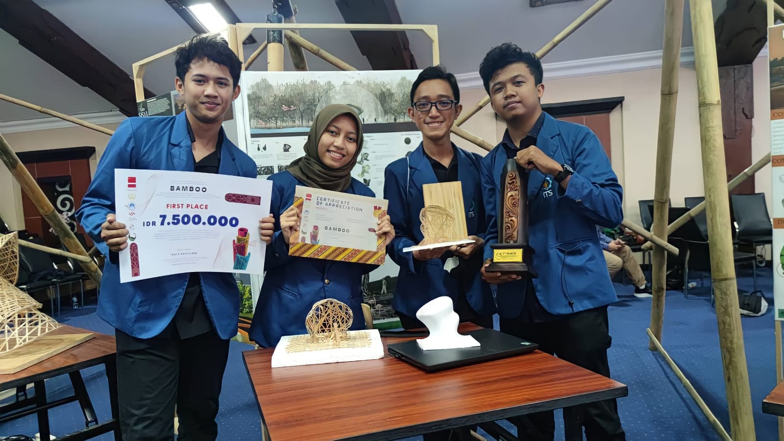 (from left) Rahma Luthfiyya Fahmi, Ara Awanda, Jeremy Lovedianto, and Aldimas Kurniawan Putra from the ITS Narantaka team