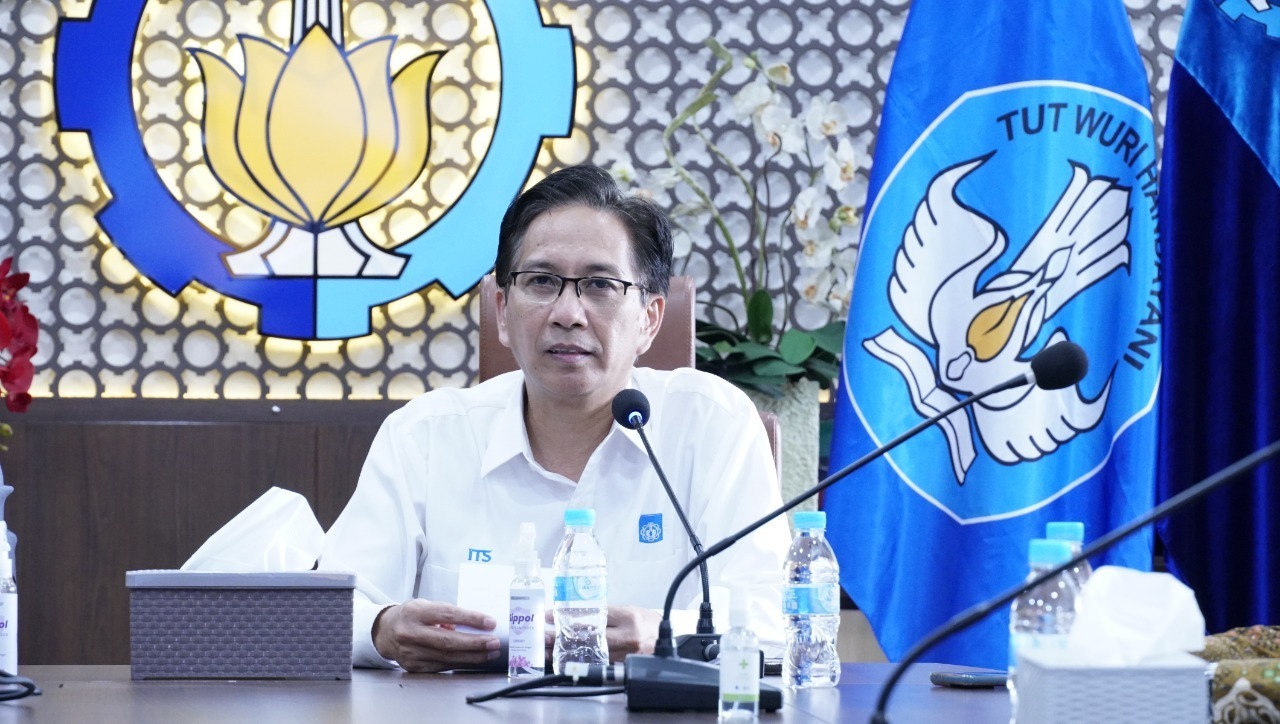 Rektor ITS Prof Dr Ir Mochamad Ashari MEng IPU AEng ketika memberi sambutan di seremoni penandatanganan MoU antara ITS dengan PT Petrogas Jatim Utama