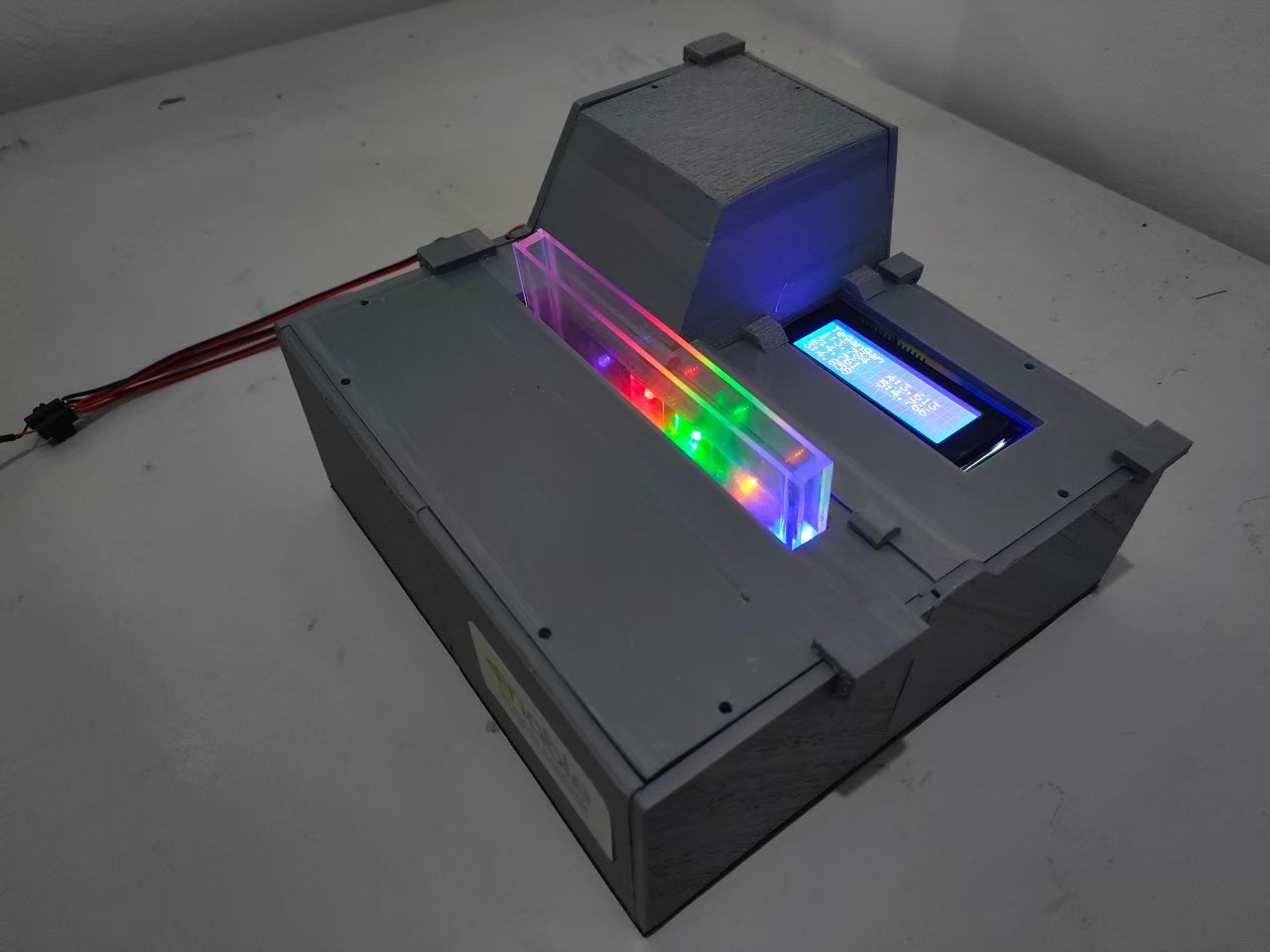 Alat spektrometer pentakromatik, hasil rancangan tim PKM-KC ITS