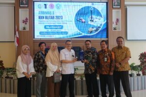 Abmas dan KKN ITS Gelar Pelatihan IoT untuk Guru SMA
