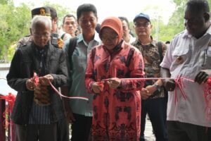 ITS Bersama Kemensos Resmikan Galangan Kapal Asmat