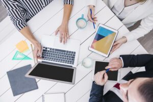 Human-oriented: Memanusiakan Manusia di Tengah Digitalisasi