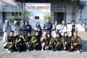 Pertukaran Pelajar Teknik Geomatika ITS dan UiTM Gali Kolaborasi