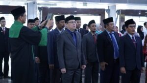 Rektor ITS Lantik Pejabat Baru untuk Regenerasi Berkualitas