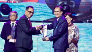Supporting Transportation Transformation, ITS Wins Award from the Indonesian Ministry of Transportation