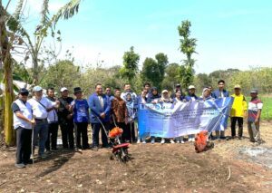 Abmas ITS Rancang Mesin Untuk Efisiensikan Penanaman Jagung