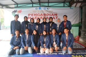 Ajarkan Bisnis Digital, KKN Abmas ITS Selamatkan Perekonomian Warga