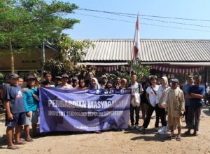 Abmas ITS Sosialisasikan K3 bagi Nelayan