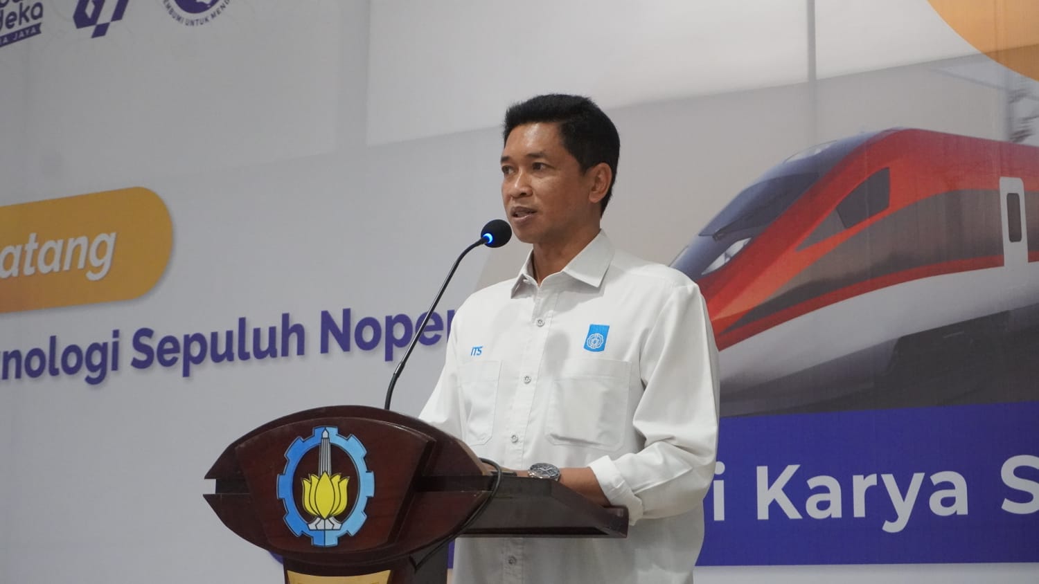 Gambar Wakil Rektor IV menyambut Kemenhub