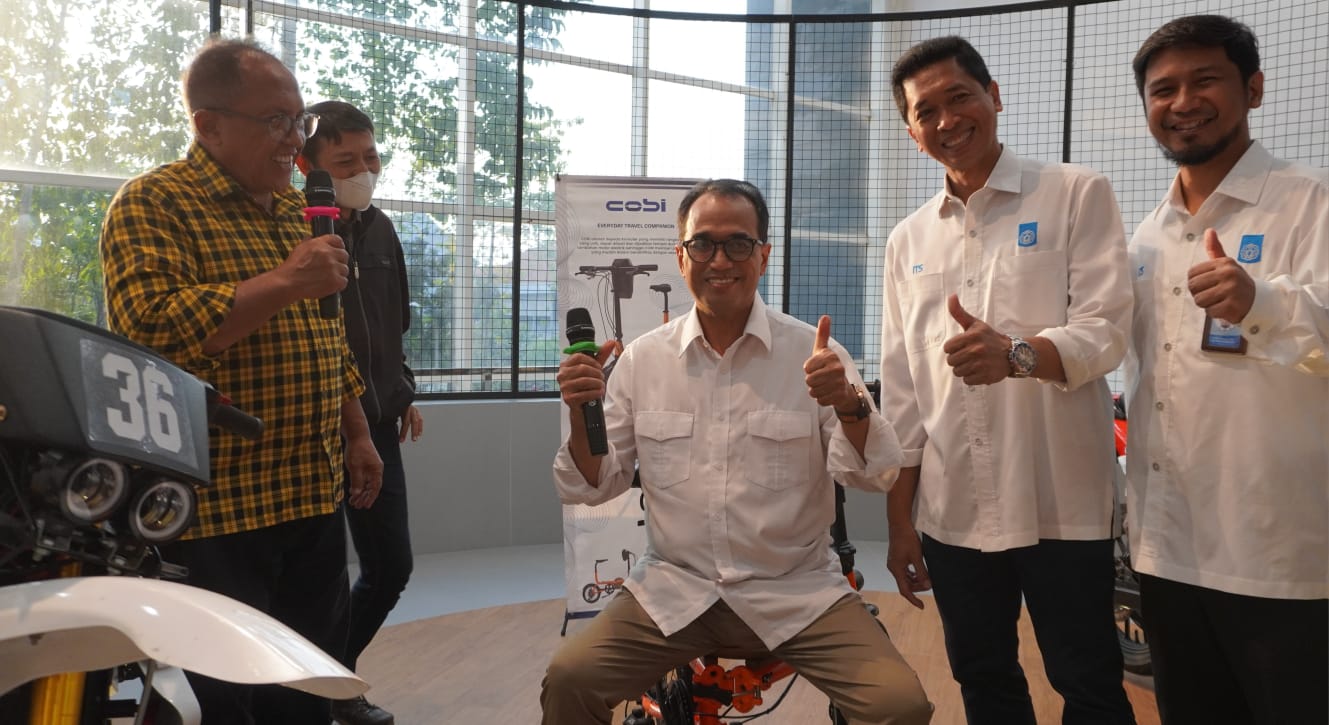 Gambar Menhub RI saat kunjungan ke GRIT ITS