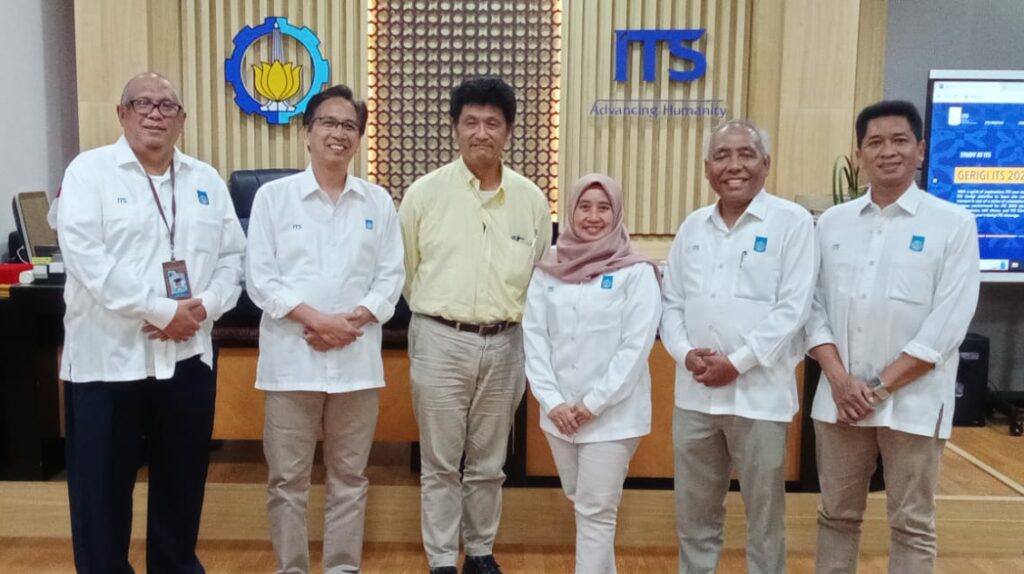 Gambar ITS dan Kumamoto University