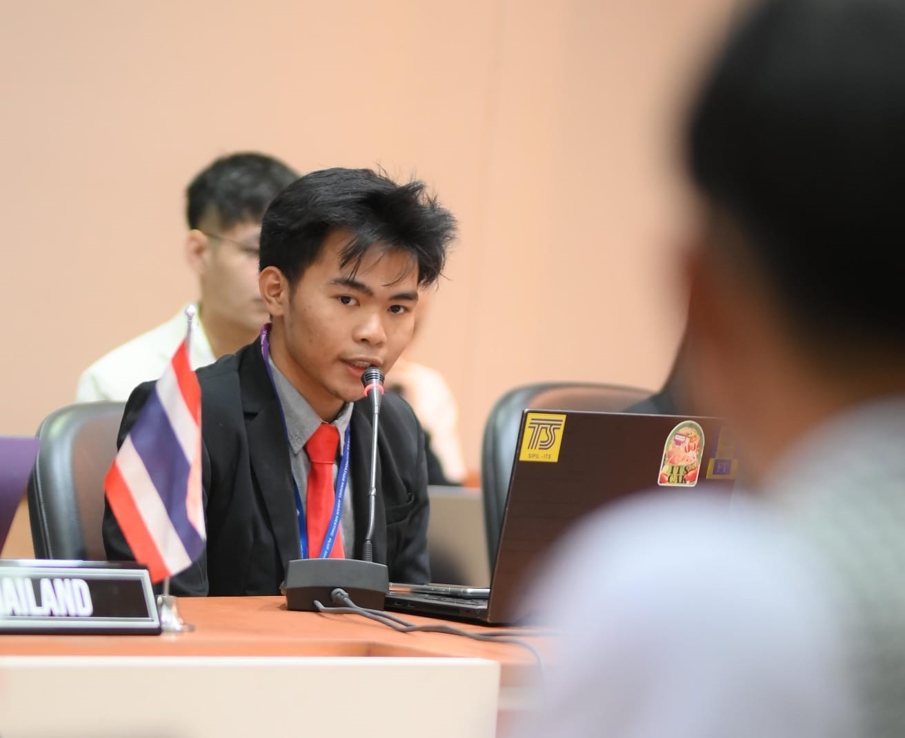 Mahasiswa Departemen Teknik Sipil ITS Satryo Akbar Nurizki saat menjadi delegasi terpilih mewakili Indonesia pada AFMAM Plus Japan 2023