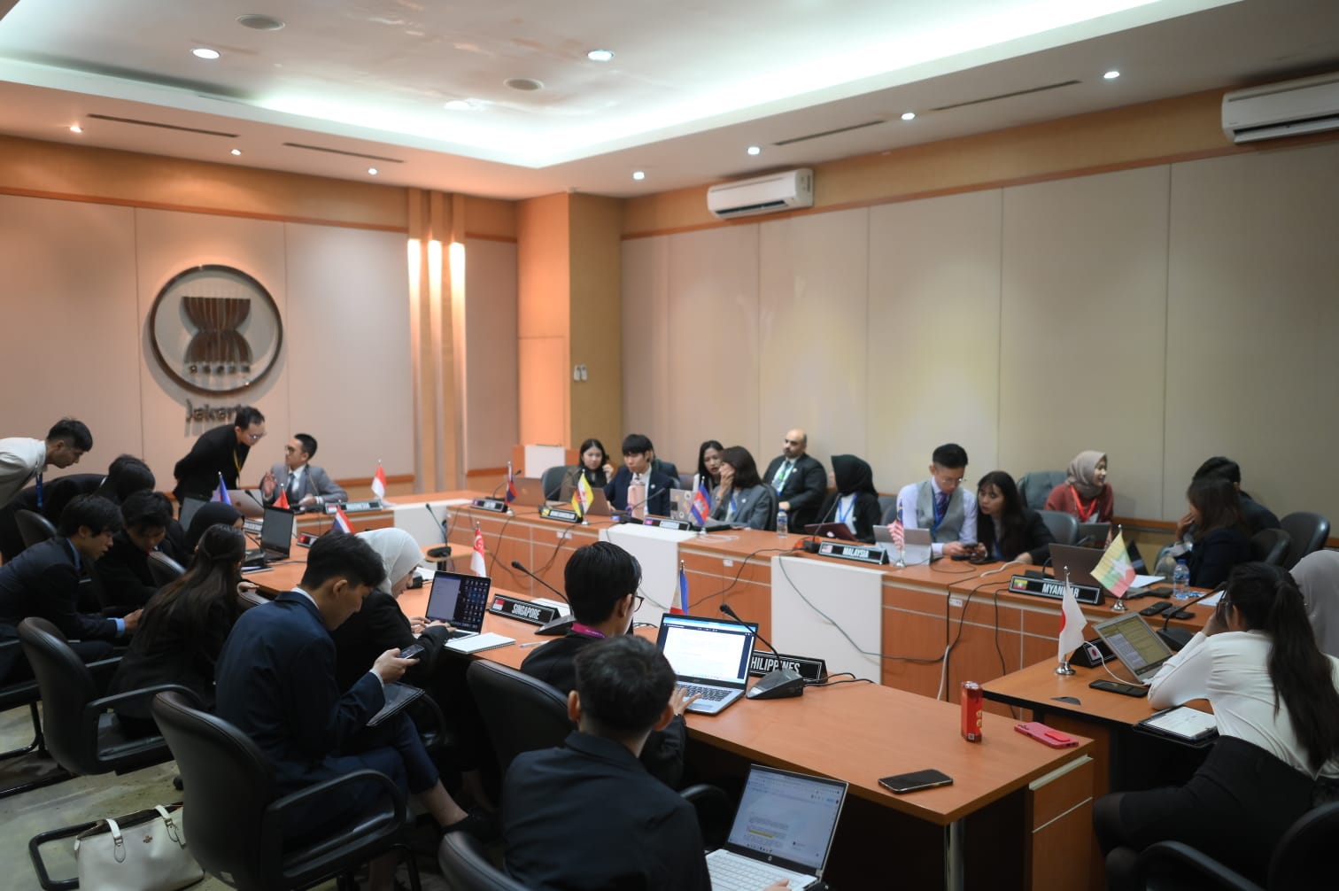 Suasana AFMAM Plus Japan Meeting 2023 yang berlangsung di Sekretariat ASEAN, Jakarta