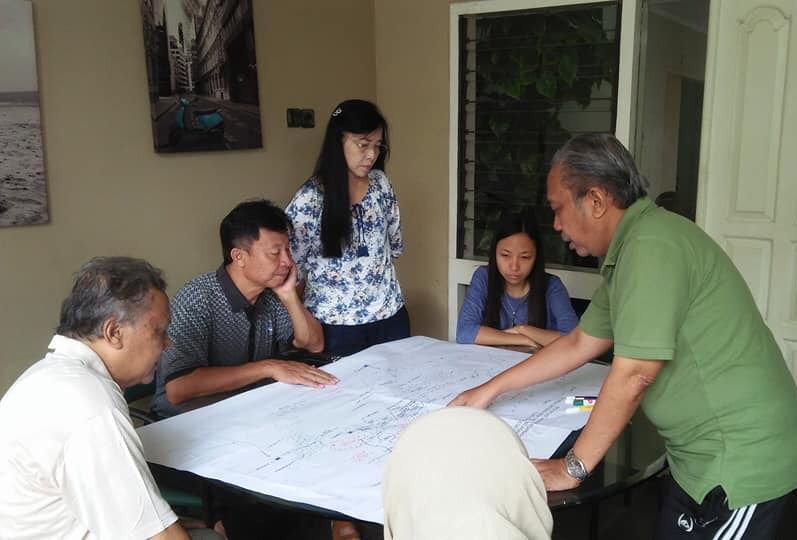 Partisipasi masyarakat dalam perancangan kota yang juga dilakukan Prof Dr Ing Ir Bambang Soemardiono, salah satunya melalui diskusi terbuka dengan masyarakat