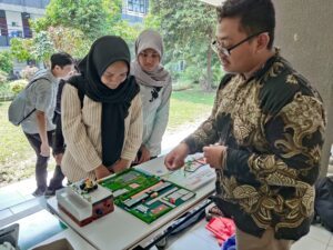 Bahas Infrastruktur Lingkungan, ITS Gelar Pameran Envibition Capstone Design