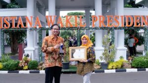 ITS Pertahankan Kualifikasi Informatif Empat Tahun Berturut-turut di Anugerah Keterbukaan Informasi Publik 2023