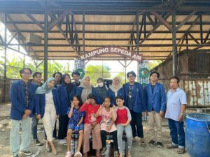 KKN Abmas ITS Kenalkan Metode Ecobrick kepada Masyarakat