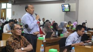 Gambar sesi tanya jawab sosialisasi ZI-WBK fakultas