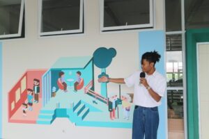 Gambar Hose ketika Menjelaskan Mural Interior Project 2023
