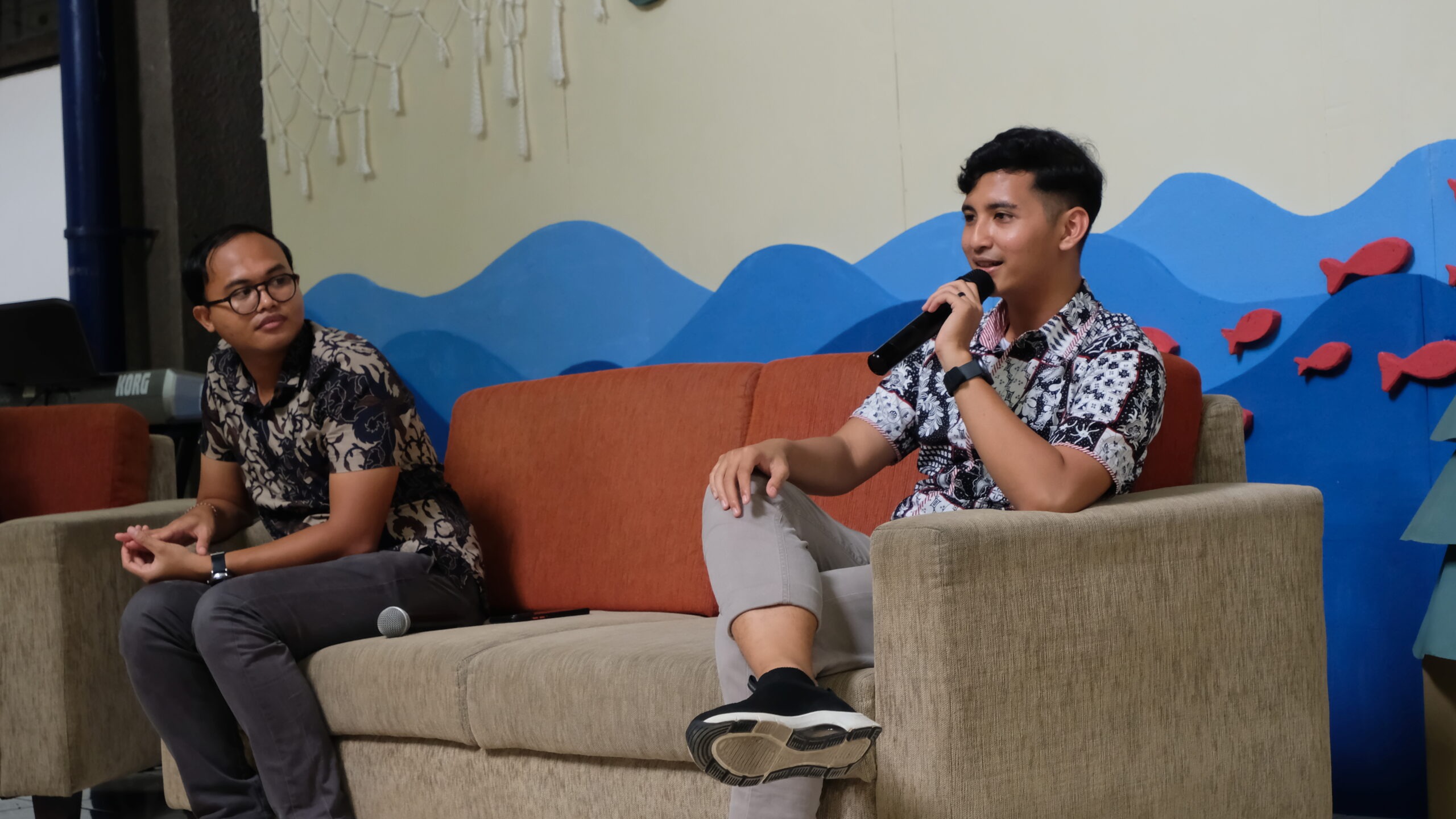 Gambar Akhmas Faza saat membagikan kisahnya