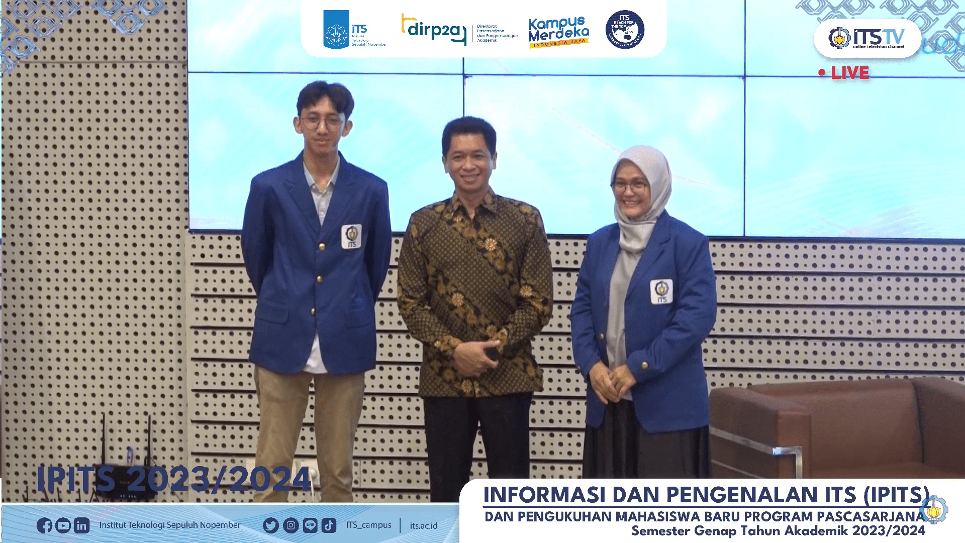 penyematan almamater