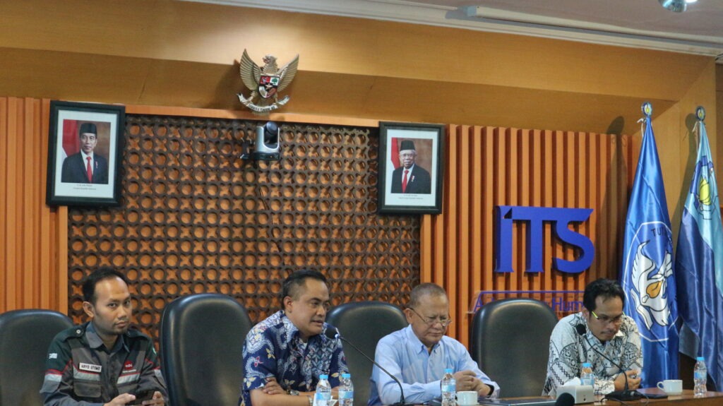 gambar pemaparan oleh PT Adhi Karya