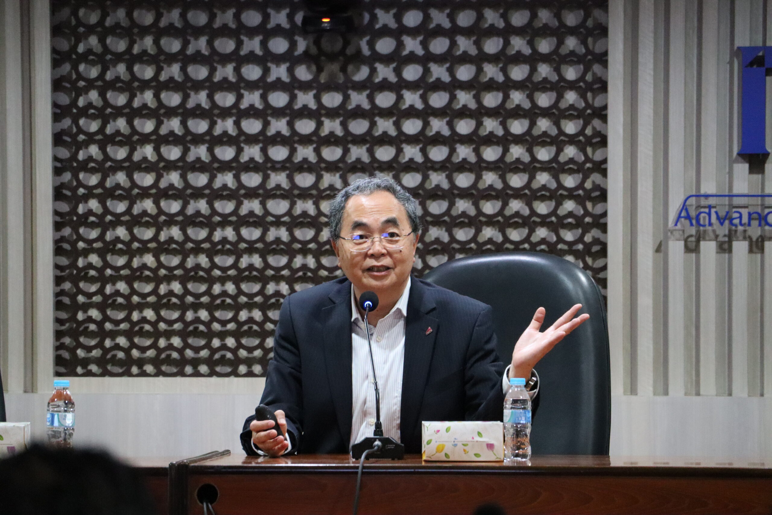 Dekan Studi Pascasarjana City University of Hong Kong (CityU) Profesor Yue Chee Yoon