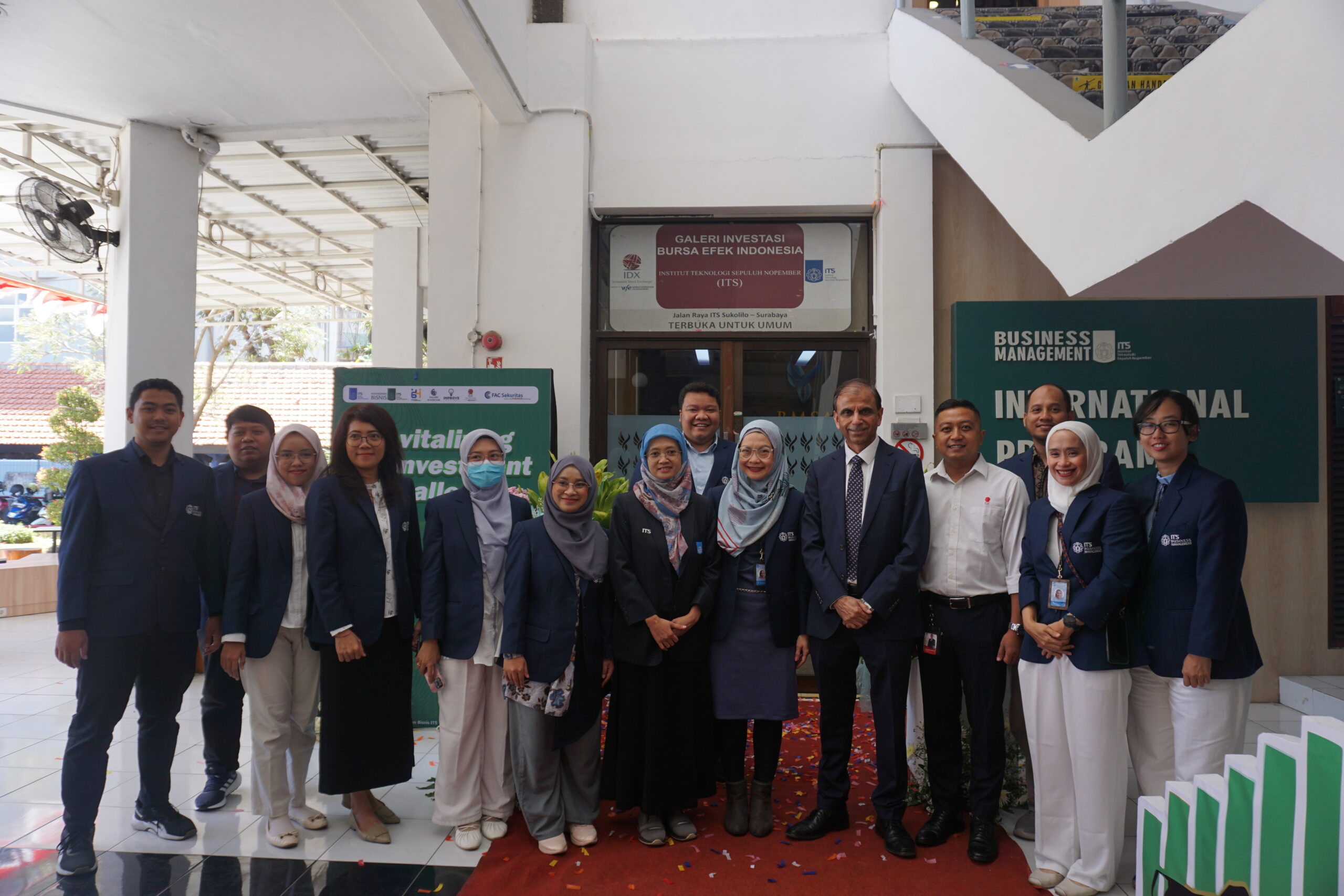 gambar peresmian Galeri Investasi ITS