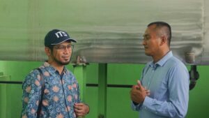 Gambar DRPM ITS berdiskusi