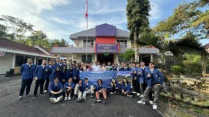 Dorong Pengelolaan Sampah, KKN ITS Luncurkan Aplikasi Clastic