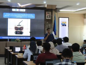 KKN Abmas ITS Ajak Generasi Muda Cerdas Teknologi USV