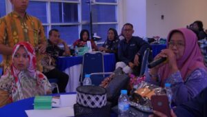 Membuka sesi diskusi secara interaktif, para perwakilan BUMDes saling bertukar informasi dan pikiran