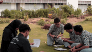 Mahasiswa ITS Tingkatkan Kreativitas dan Wawasan Geomatika Siswa Indonesia