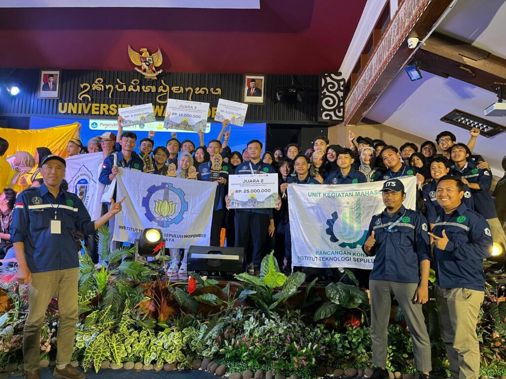 Tim KBGI ITS saat berhasil mengamankan empat predikat juara pada Kompetisi Bangunan Gedung Indonesia (KBGI) 2024