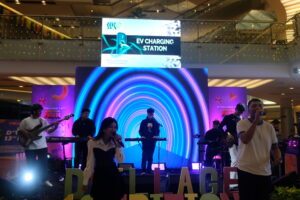 ITS Jazz Tutup Acara D’Village 13th dengan Meriah