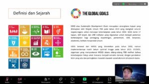 Gambar Christopher Jason Santoso tengah menjelaskan mengenai SDGs.